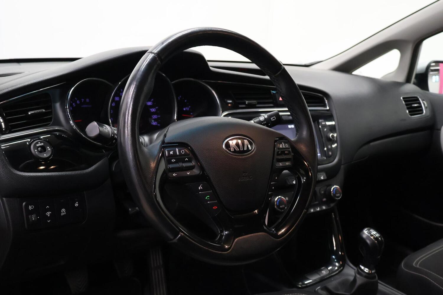 Kia Ceed vaihtoauto