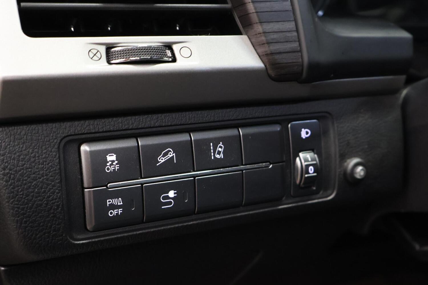 SsangYong Rexton vaihtoauto