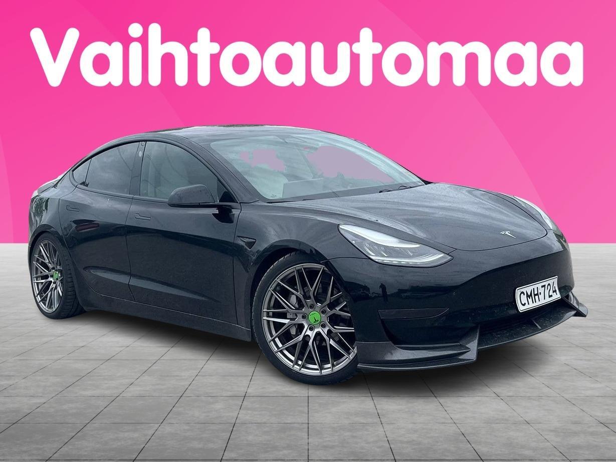 Tesla Model 3 vaihtoauto