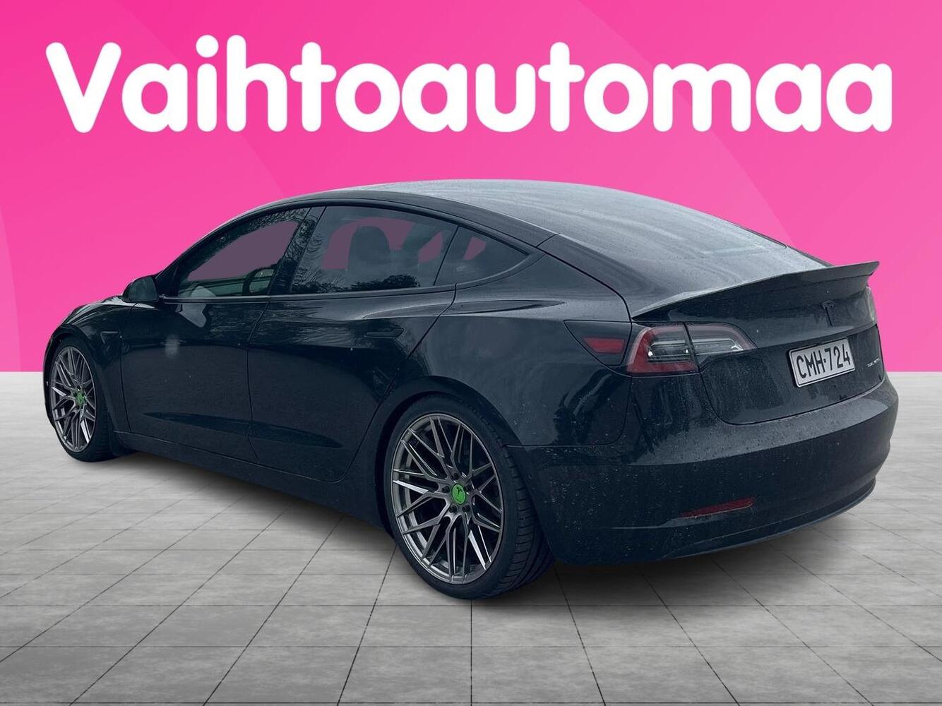 Tesla Model 3 vaihtoauto