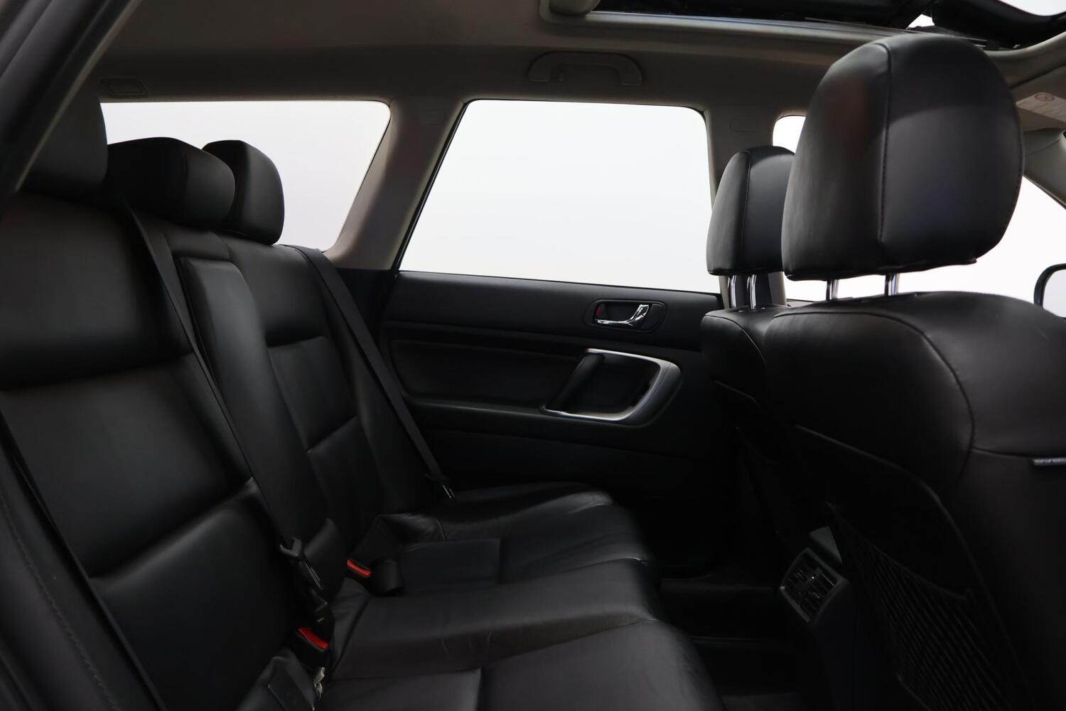 Subaru Outback vaihtoauto