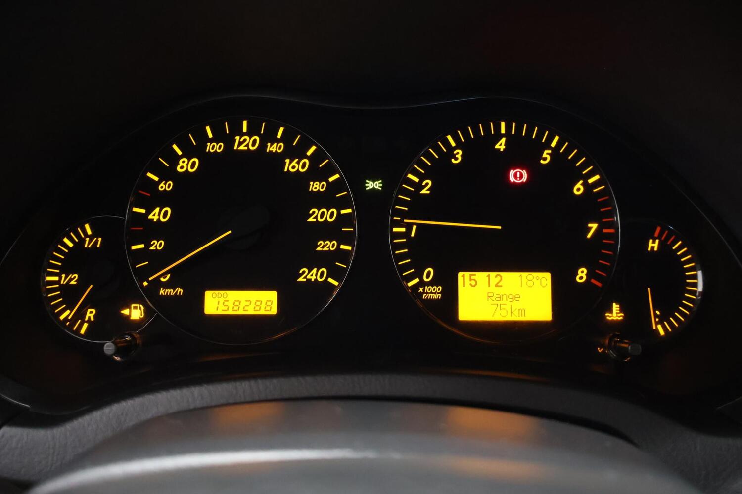 Toyota Avensis vaihtoauto