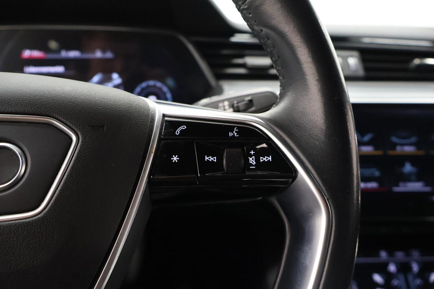 Audi e-tron vaihtoauto