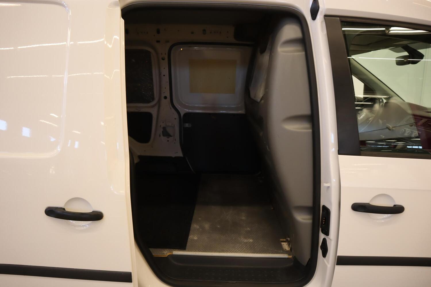 Volkswagen Caddy Maxi vaihtoauto