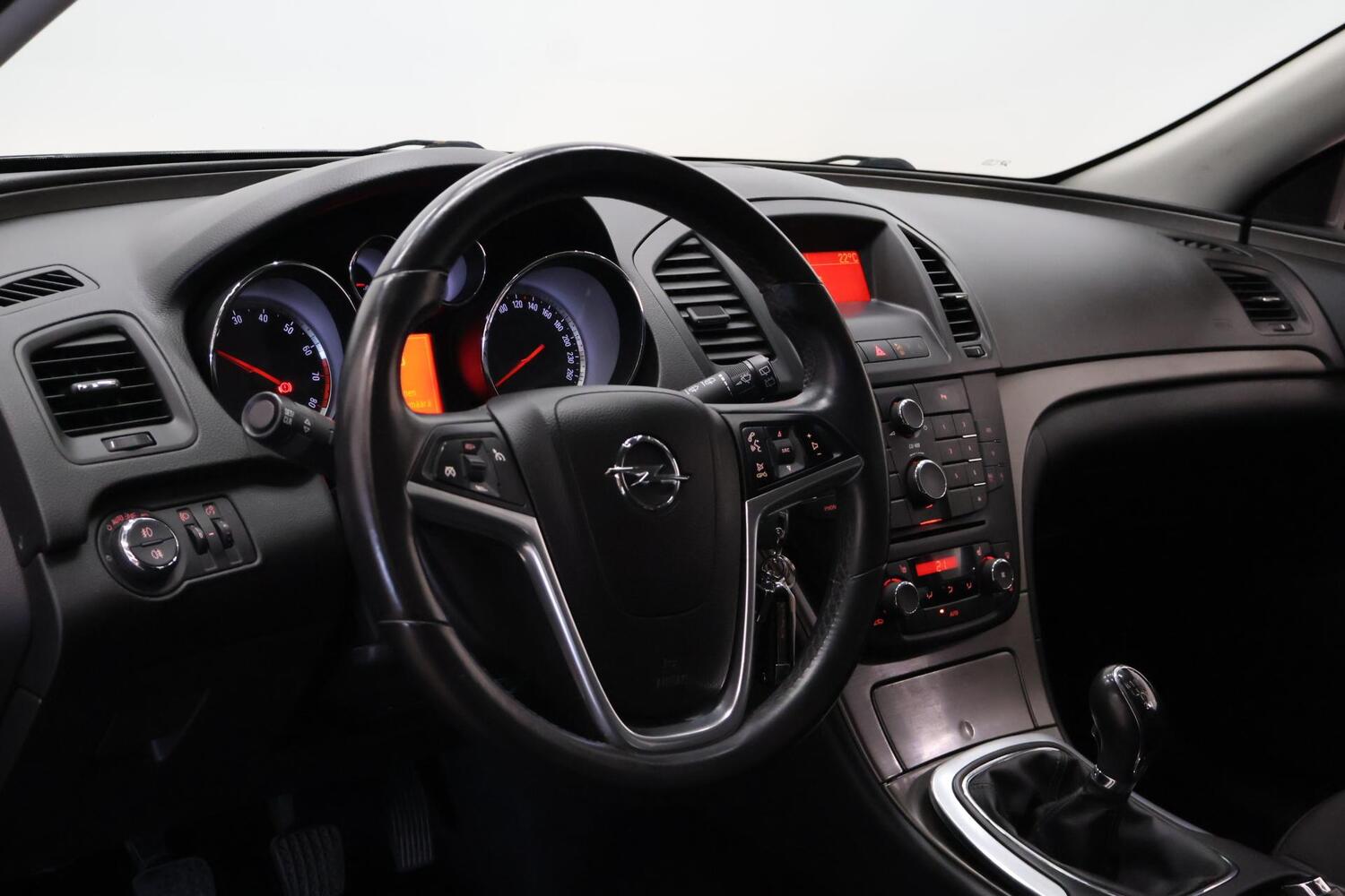 Opel Insignia vaihtoauto