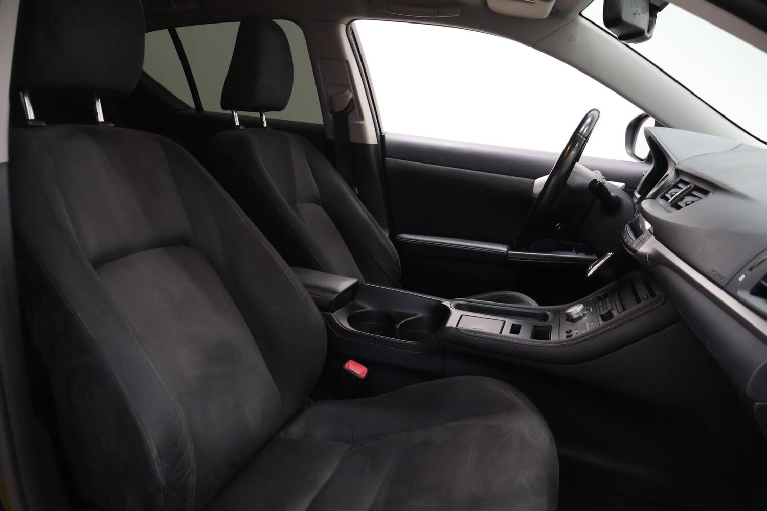 Lexus CT vaihtoauto