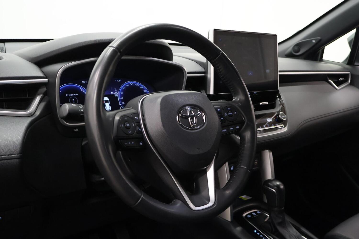Toyota Corolla Cross vaihtoauto