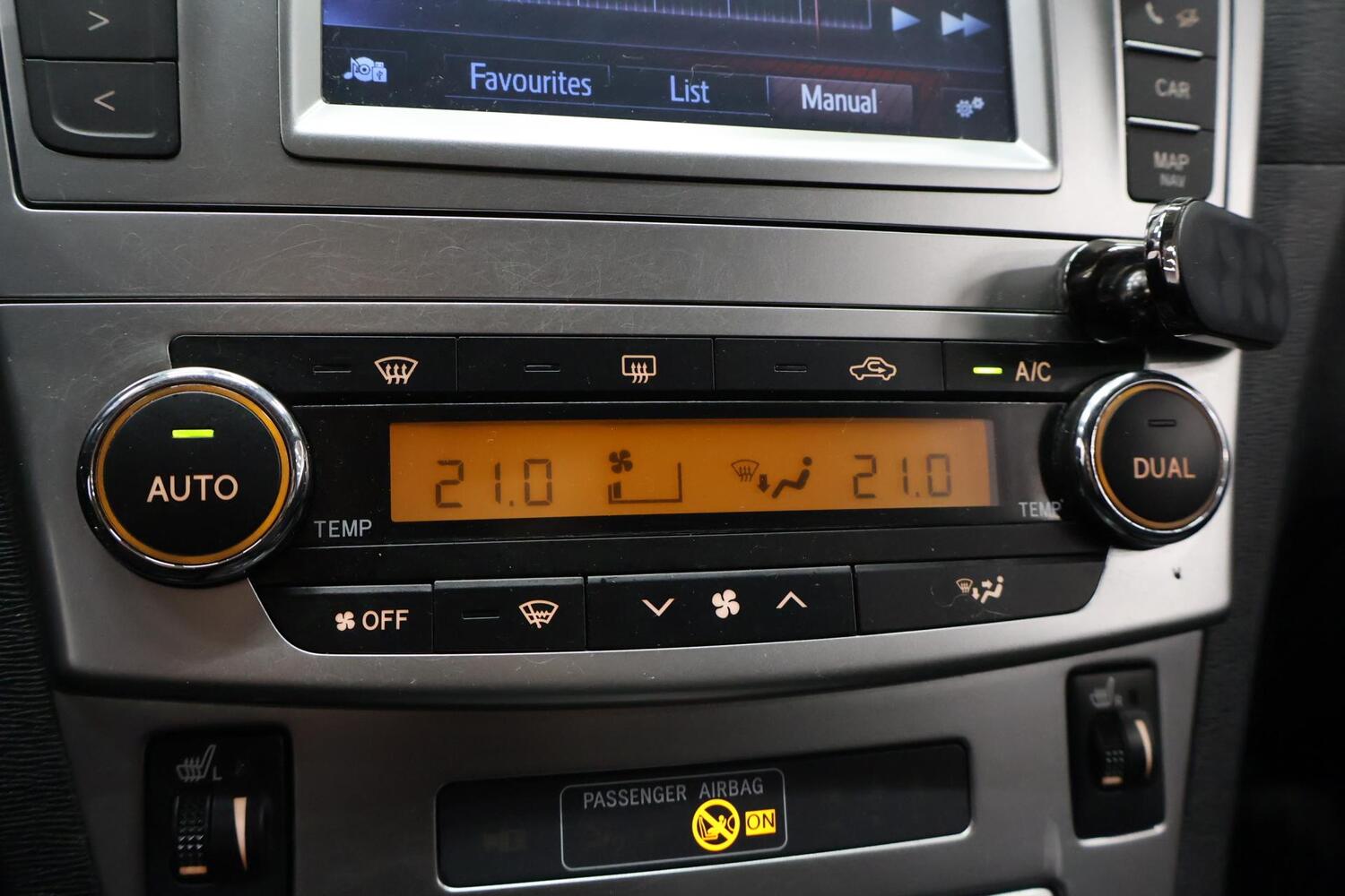 Toyota Avensis vaihtoauto