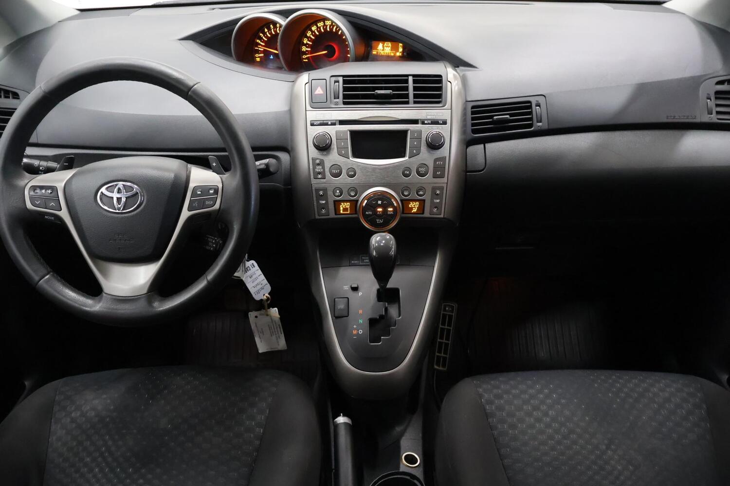 Toyota Verso vaihtoauto