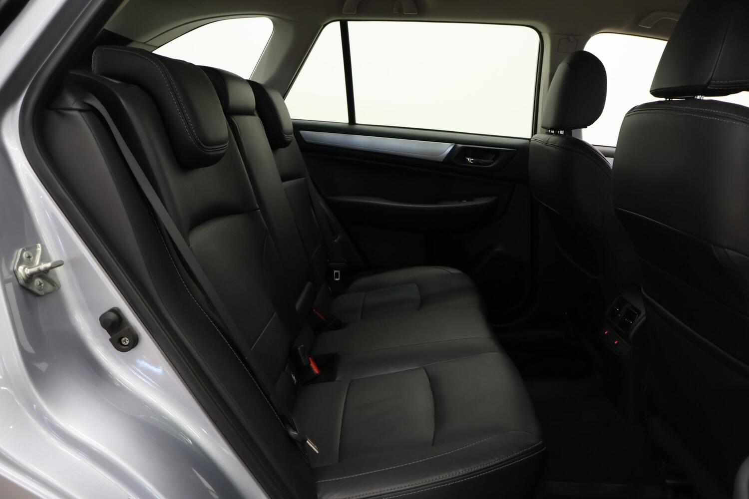 Subaru Outback vaihtoauto