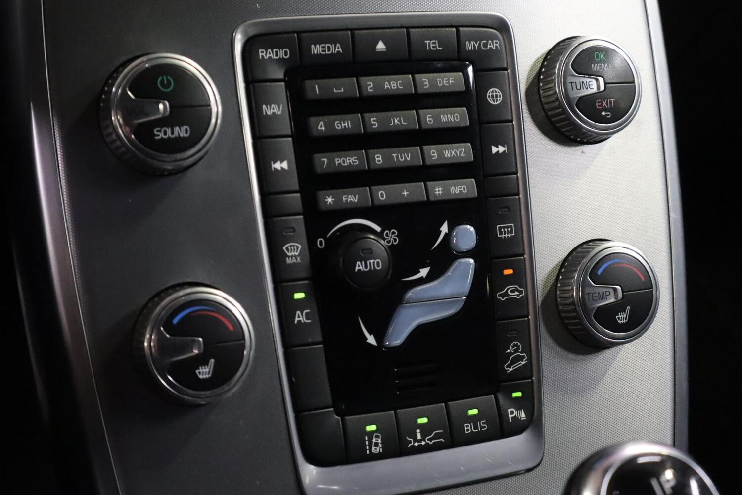 Volvo XC70 vaihtoauto