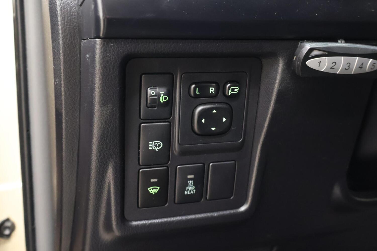 Toyota Land Cruiser vaihtoauto