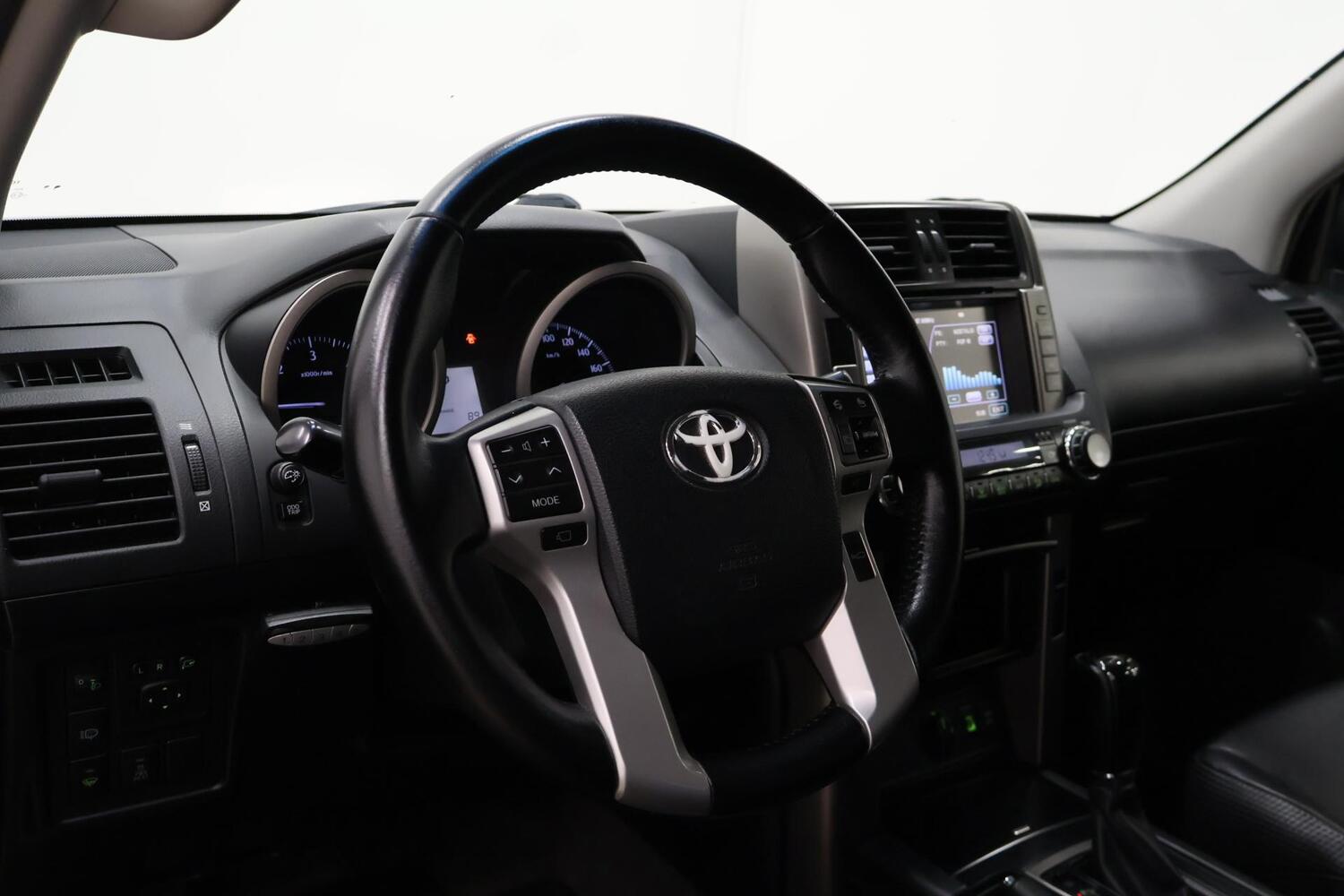 Toyota Land Cruiser vaihtoauto