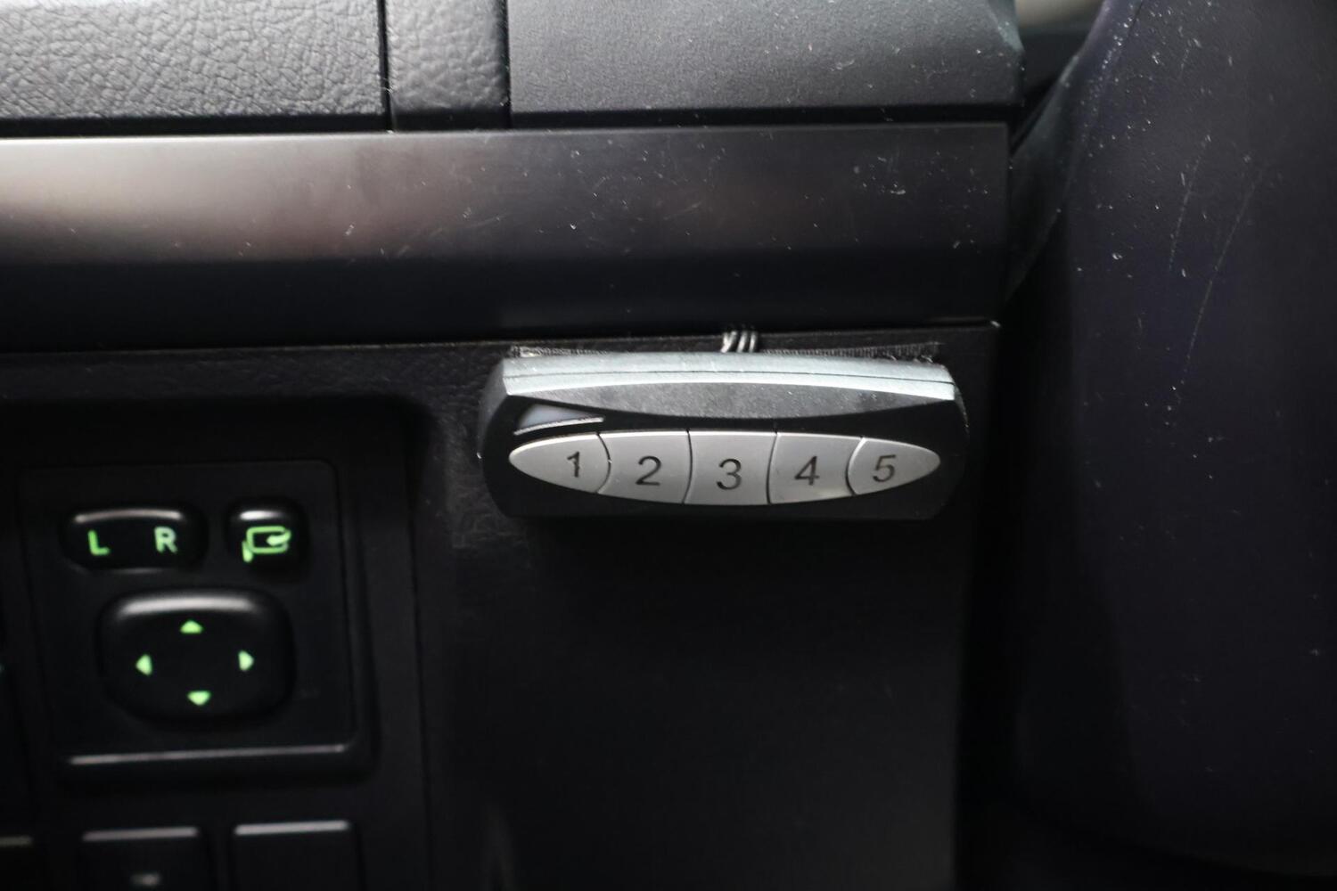 Toyota Land Cruiser vaihtoauto