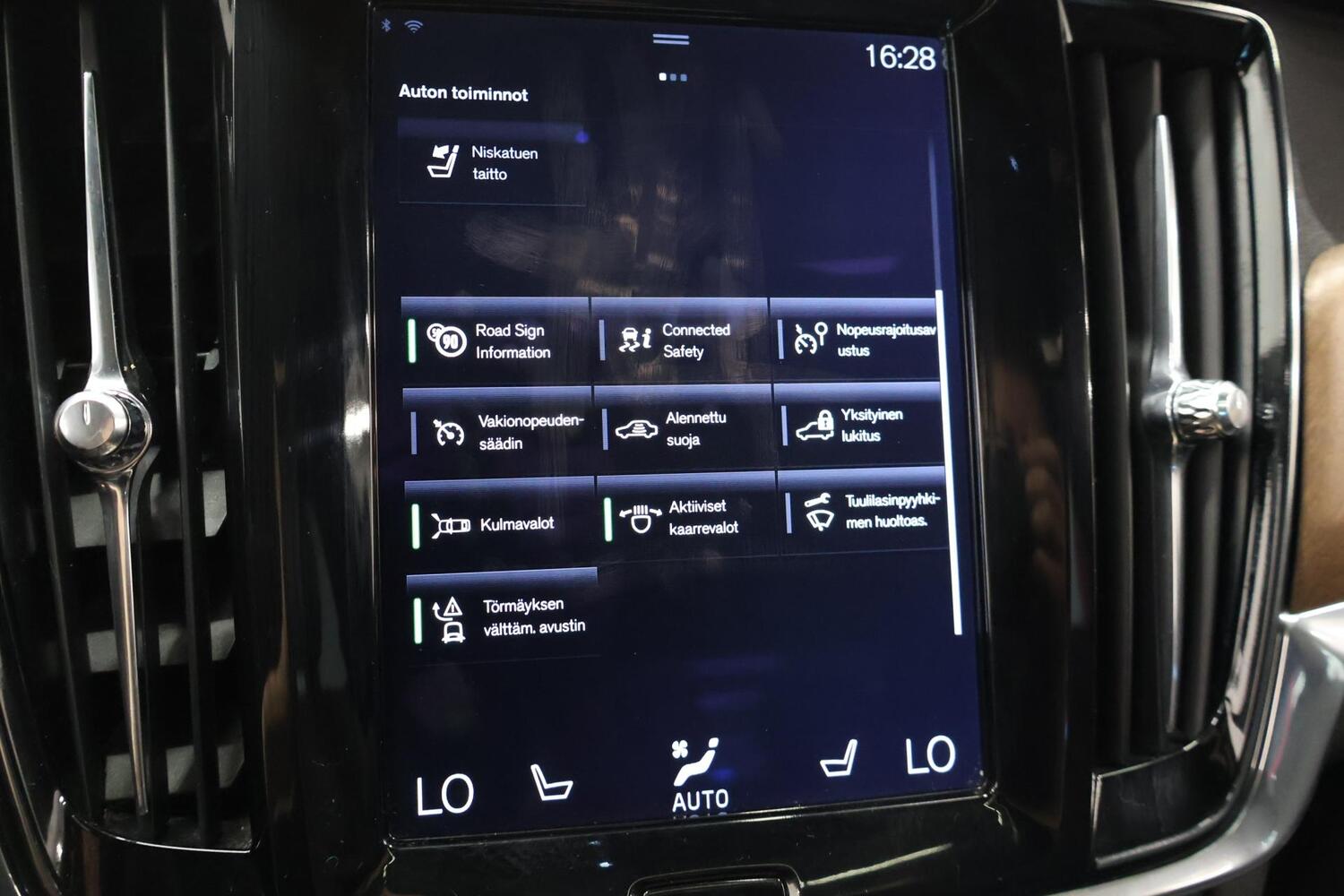 Volvo S90 vaihtoauto
