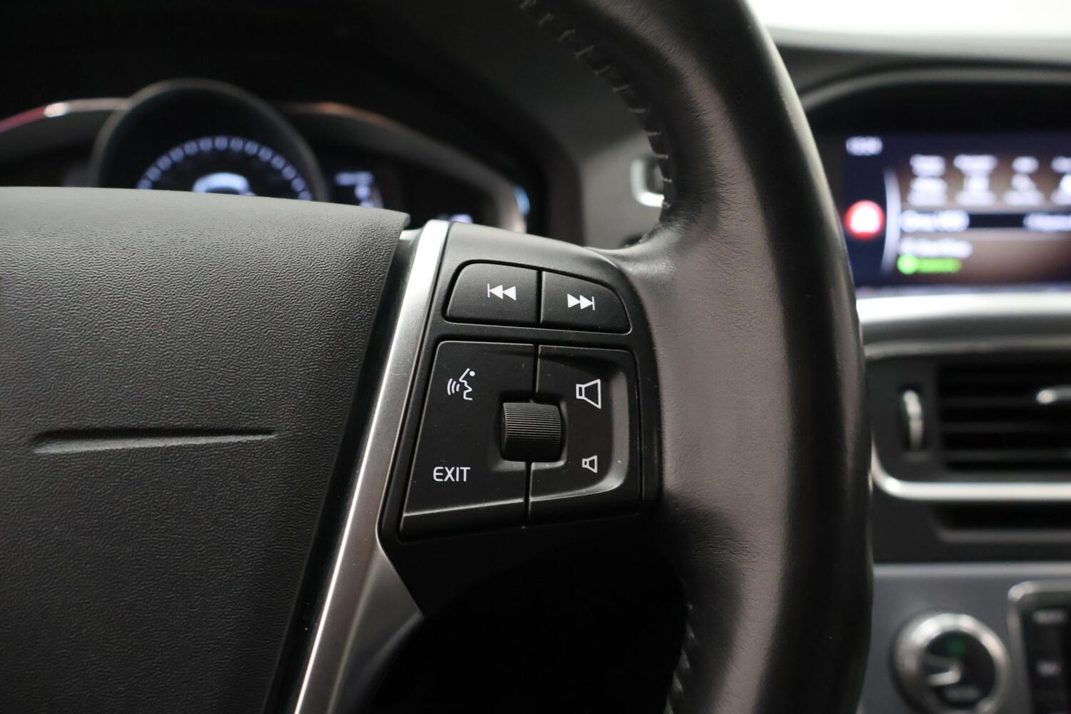 Volvo V60 Cross Country vaihtoauto