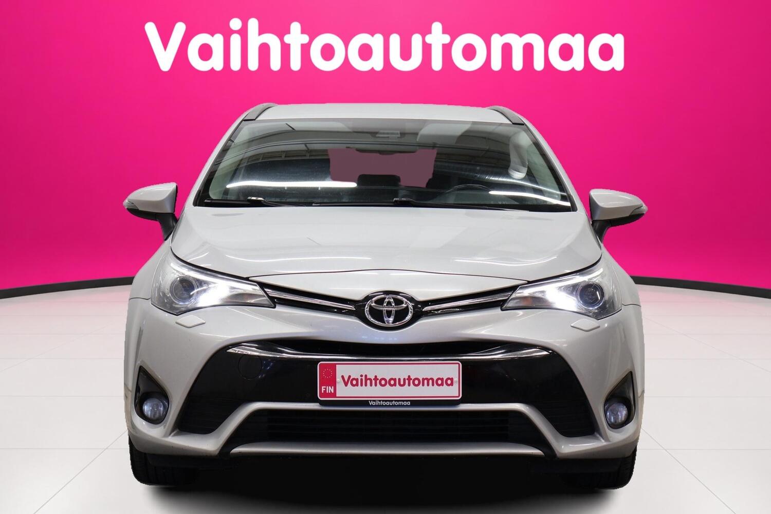 Toyota Avensis vaihtoauto