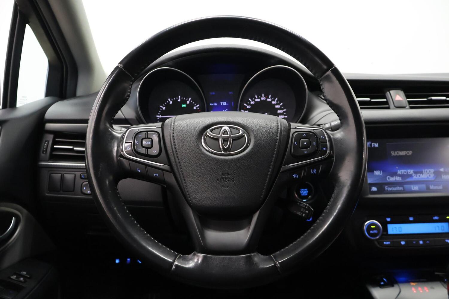 Toyota Avensis vaihtoauto
