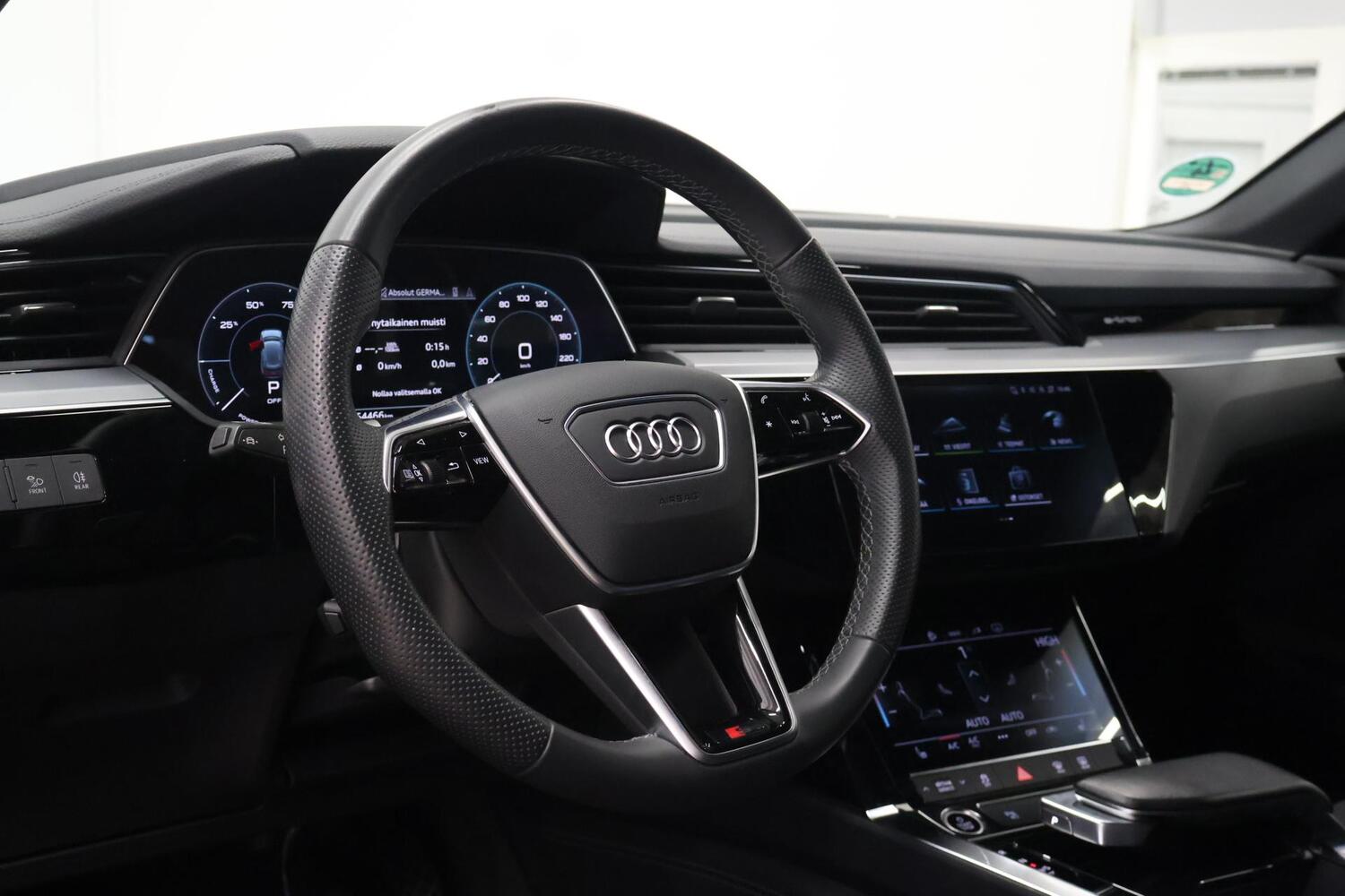 Audi e-tron vaihtoauto