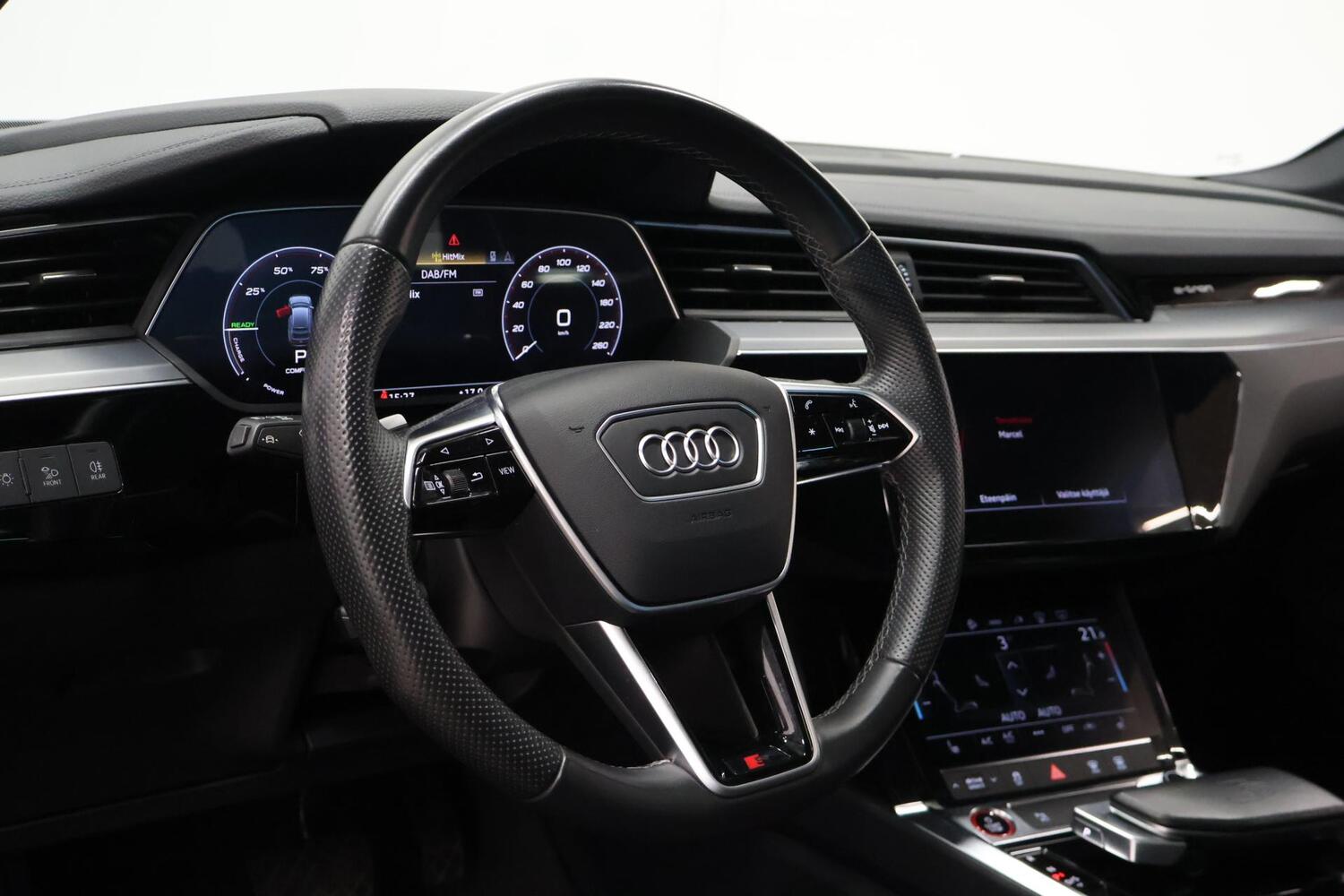 Audi e-tron vaihtoauto