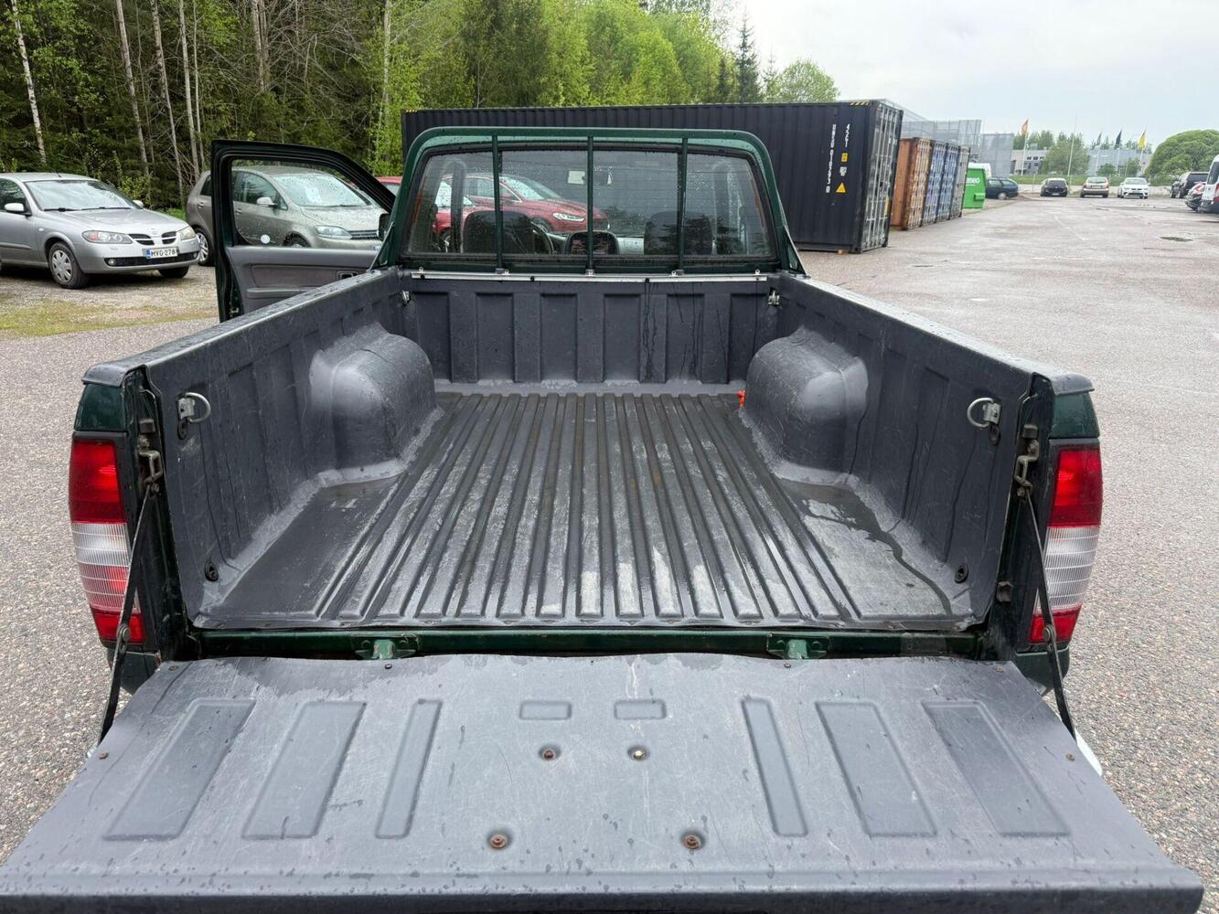 Nissan King Cab vaihtoauto