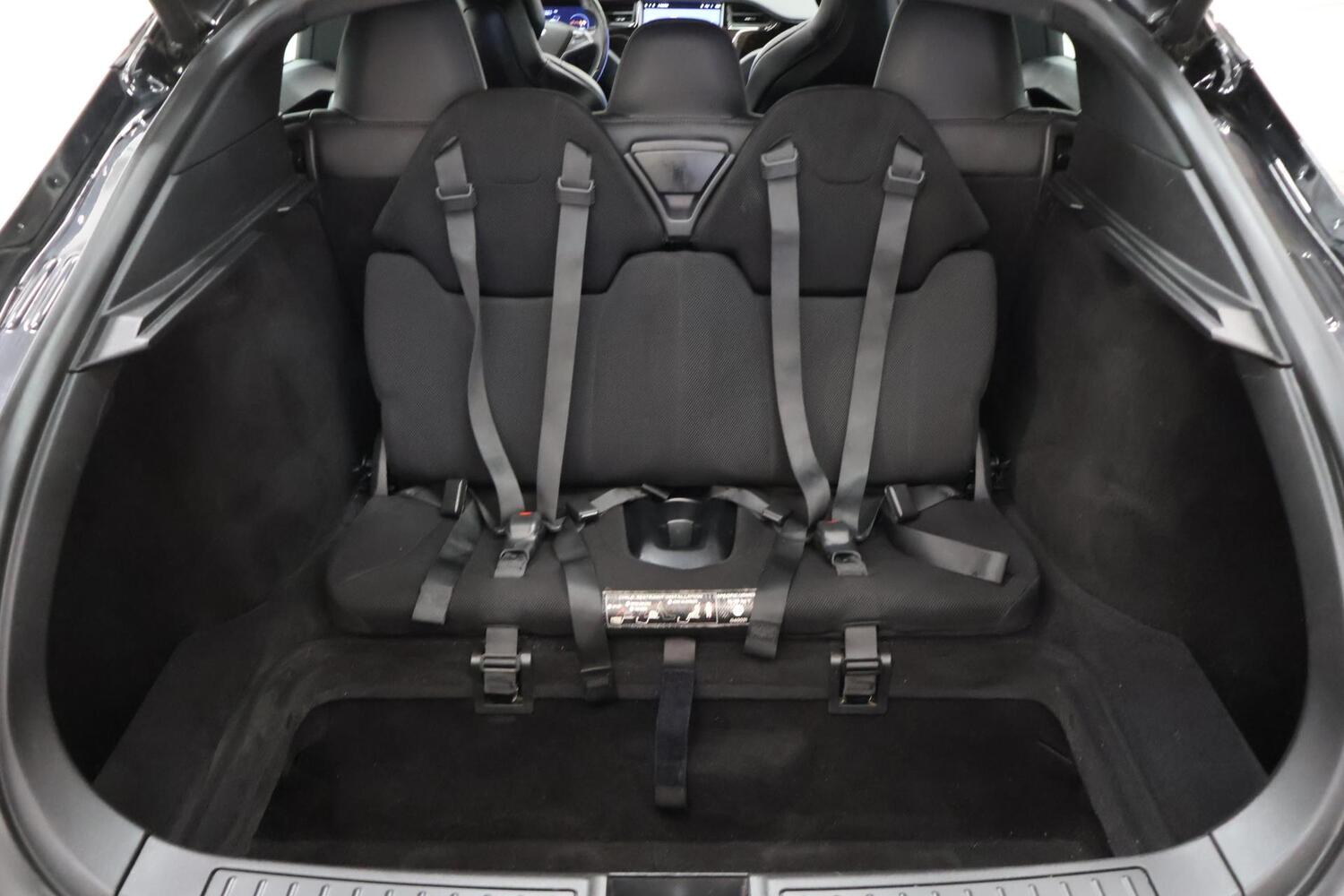 Tesla Model S vaihtoauto