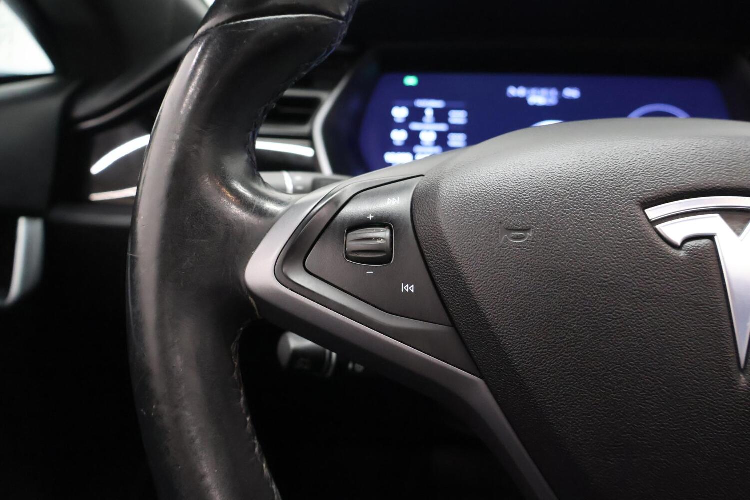 Tesla Model S vaihtoauto