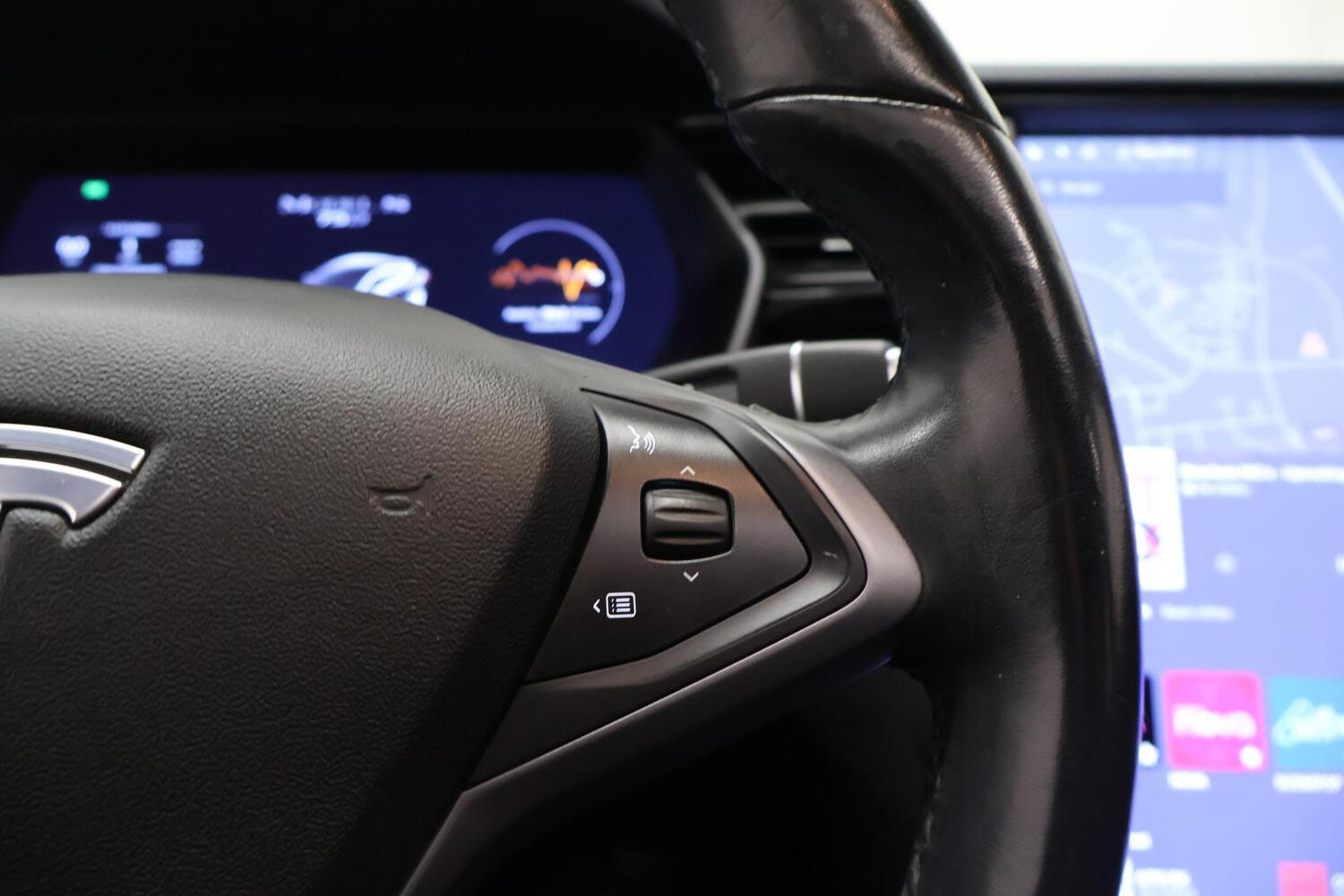 Tesla Model S vaihtoauto