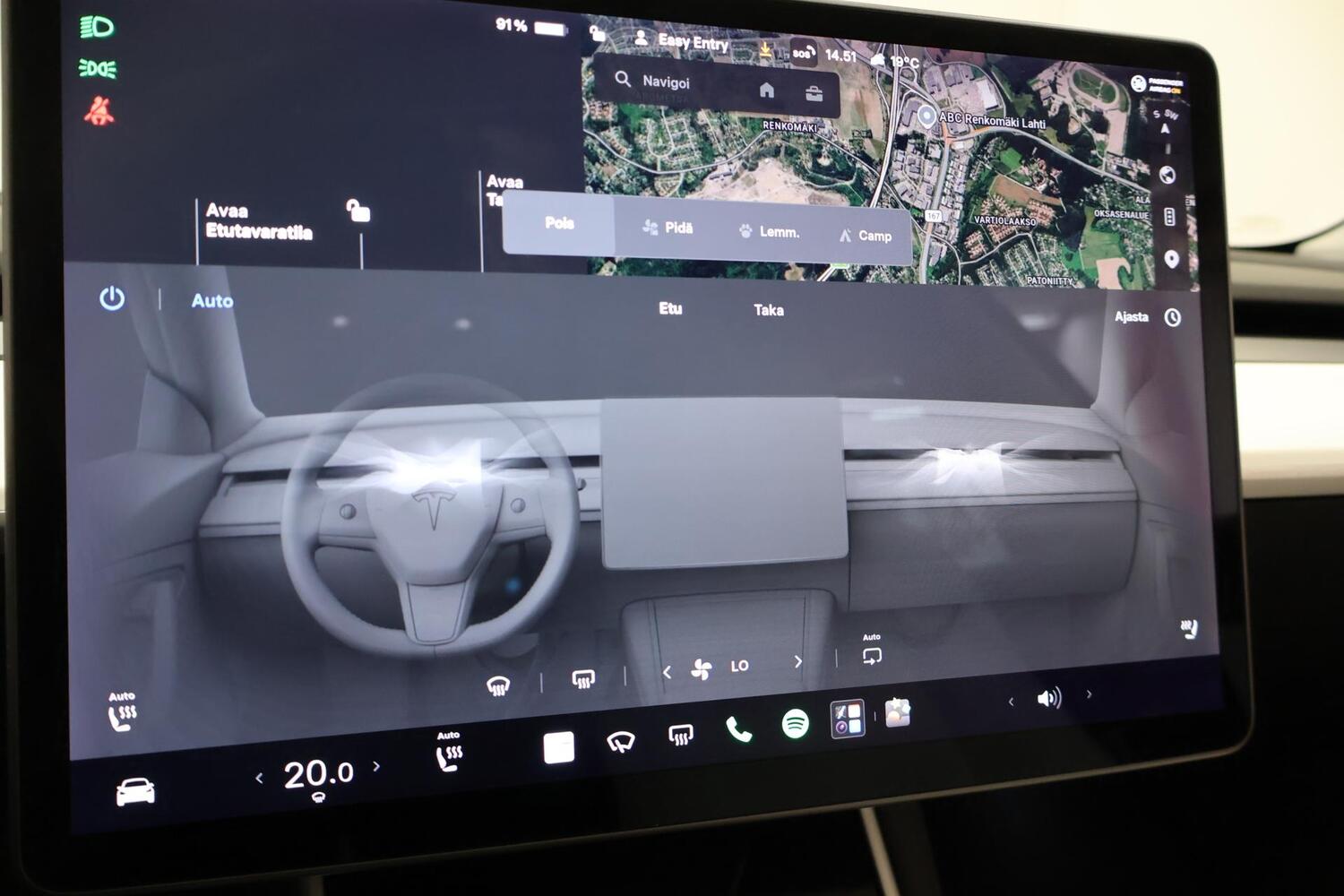 Tesla Model 3 vaihtoauto