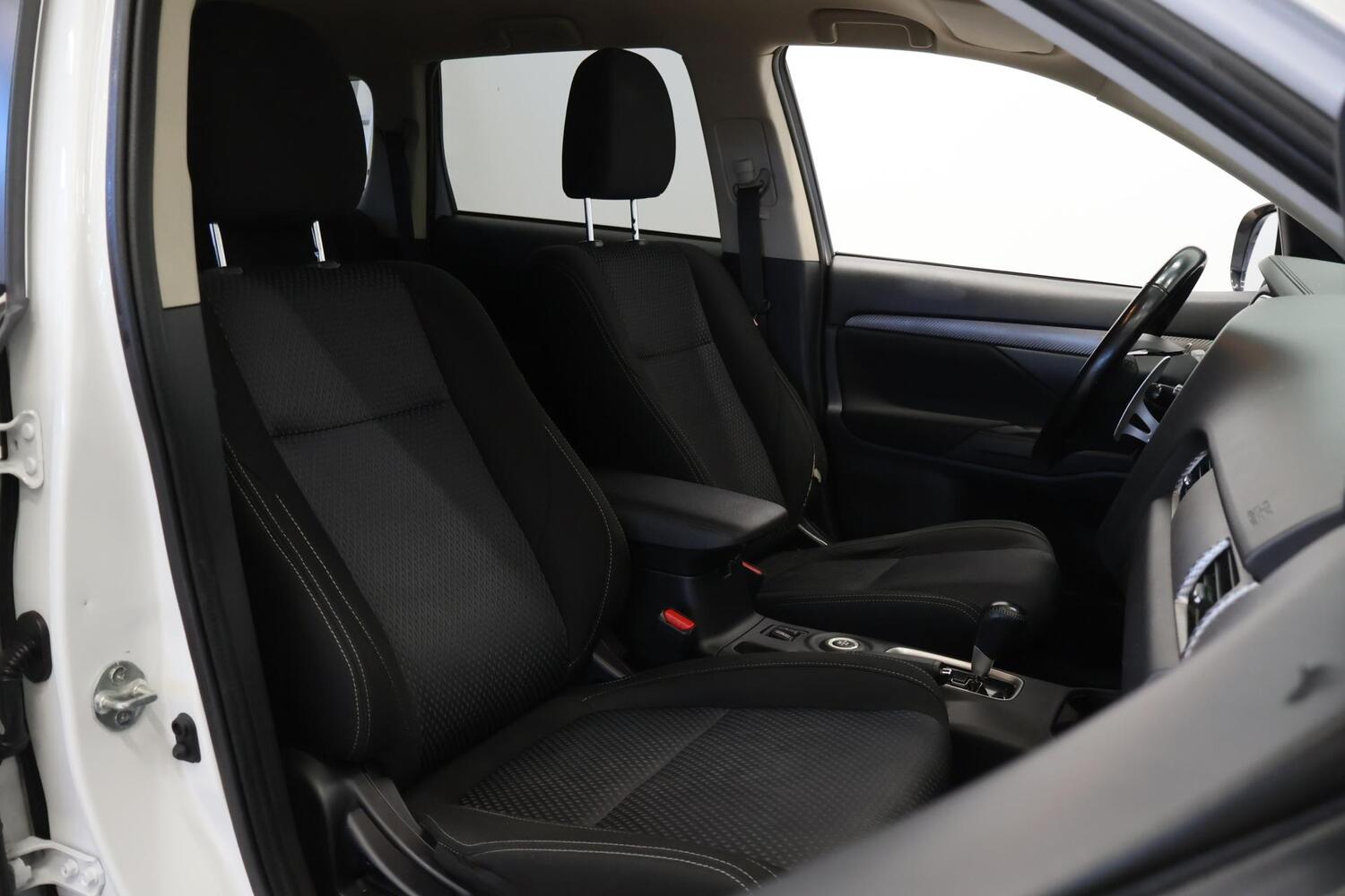Mitsubishi Outlander vaihtoauto