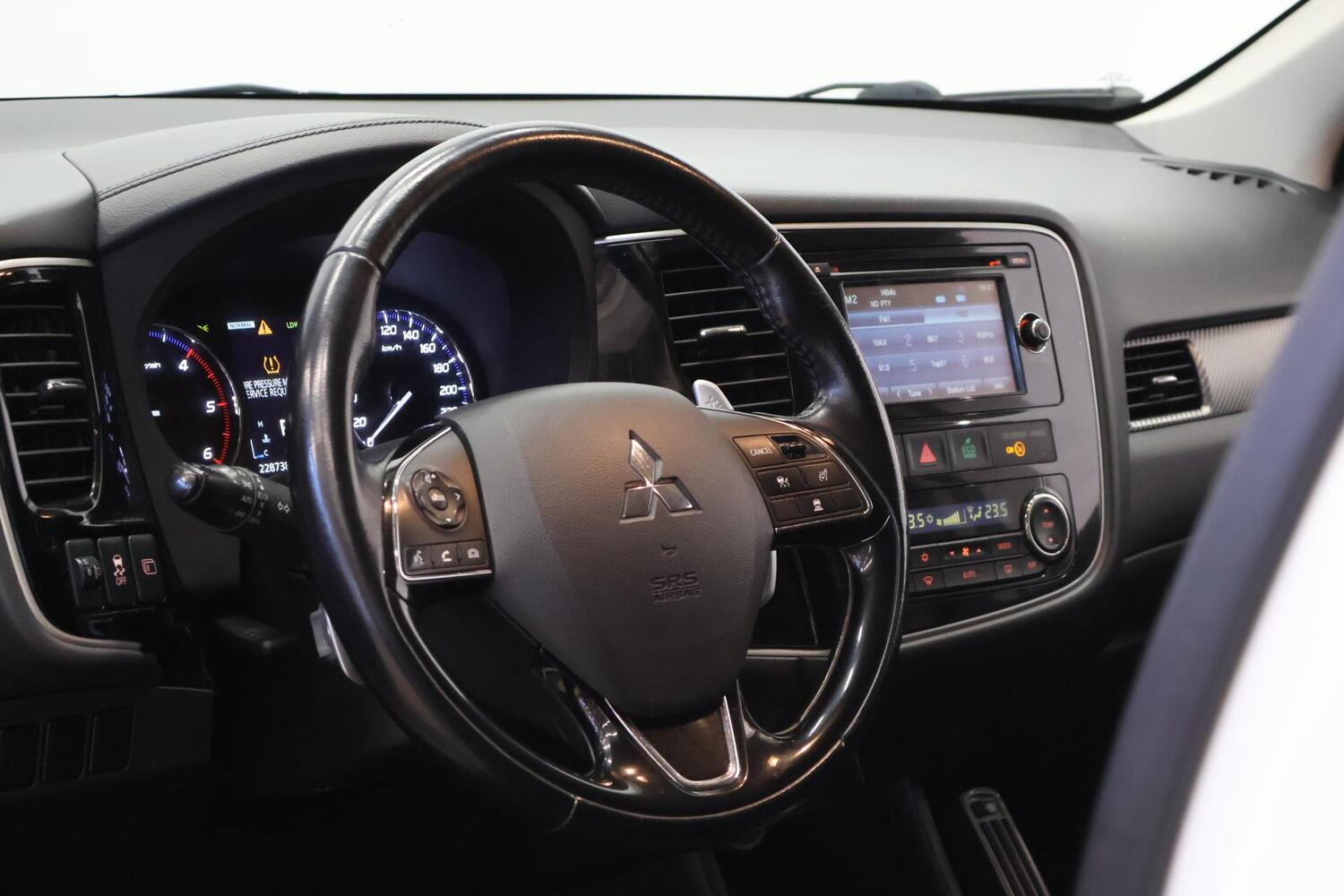Mitsubishi Outlander vaihtoauto
