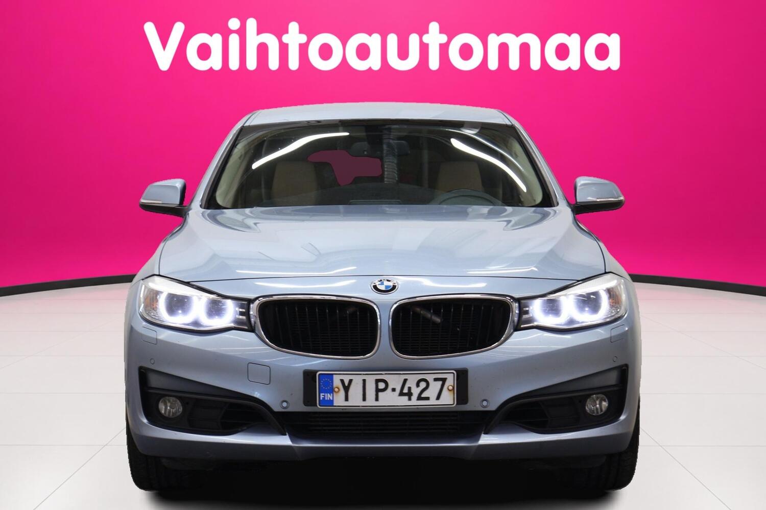BMW 320 vaihtoauto