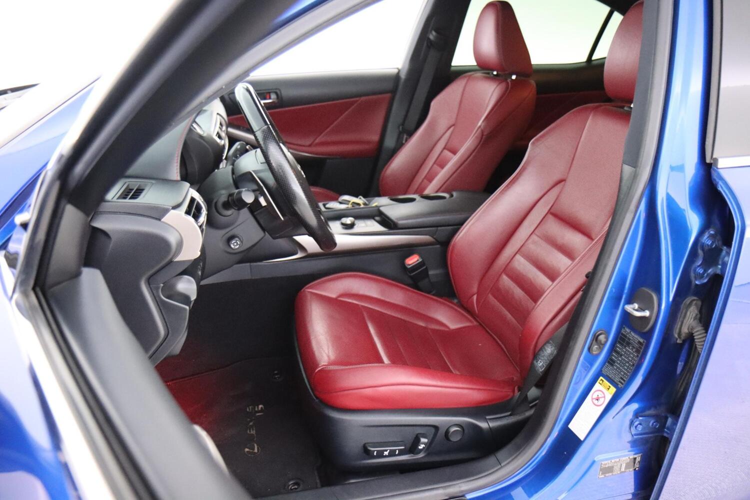 Lexus IS vaihtoauto