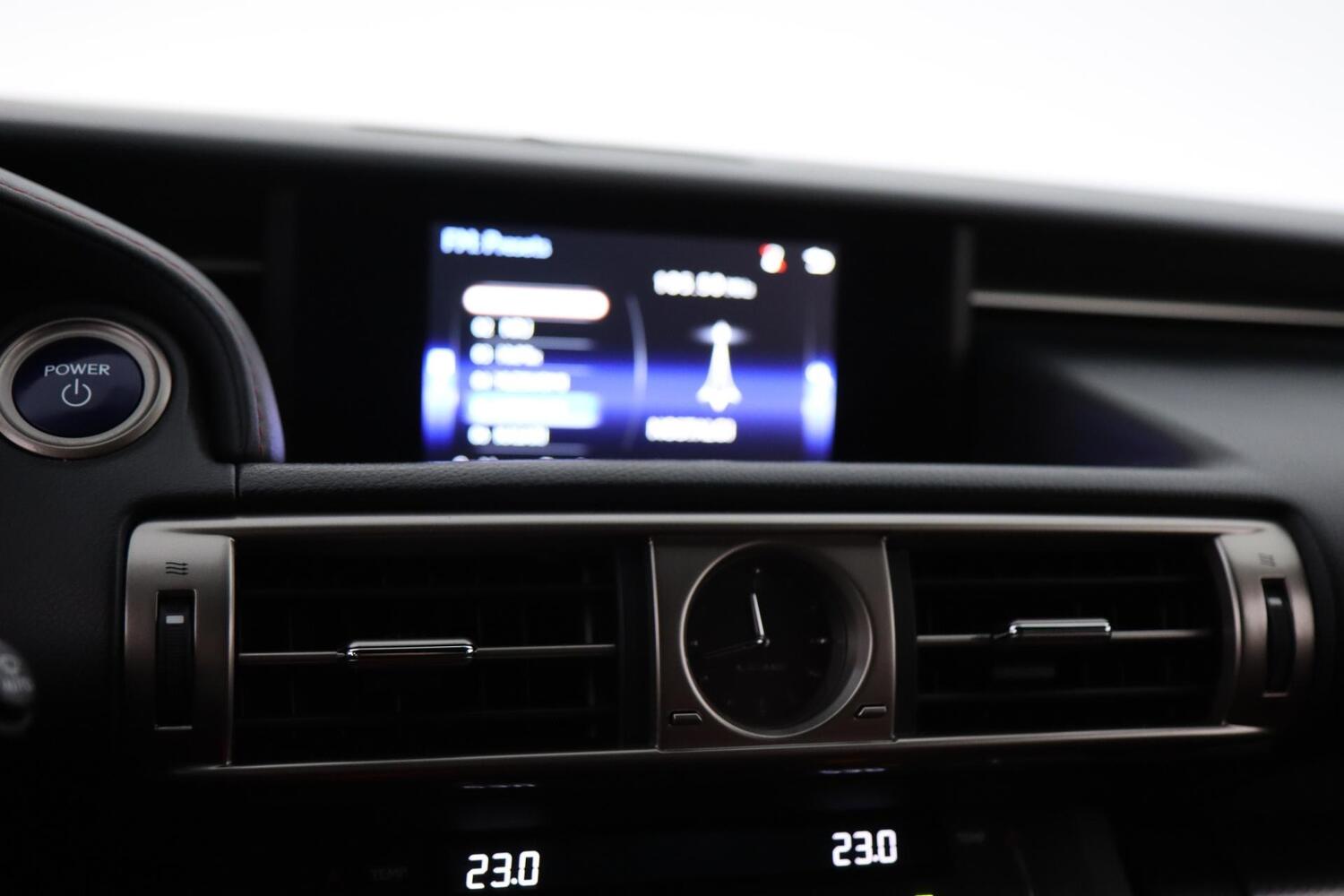 Lexus IS vaihtoauto