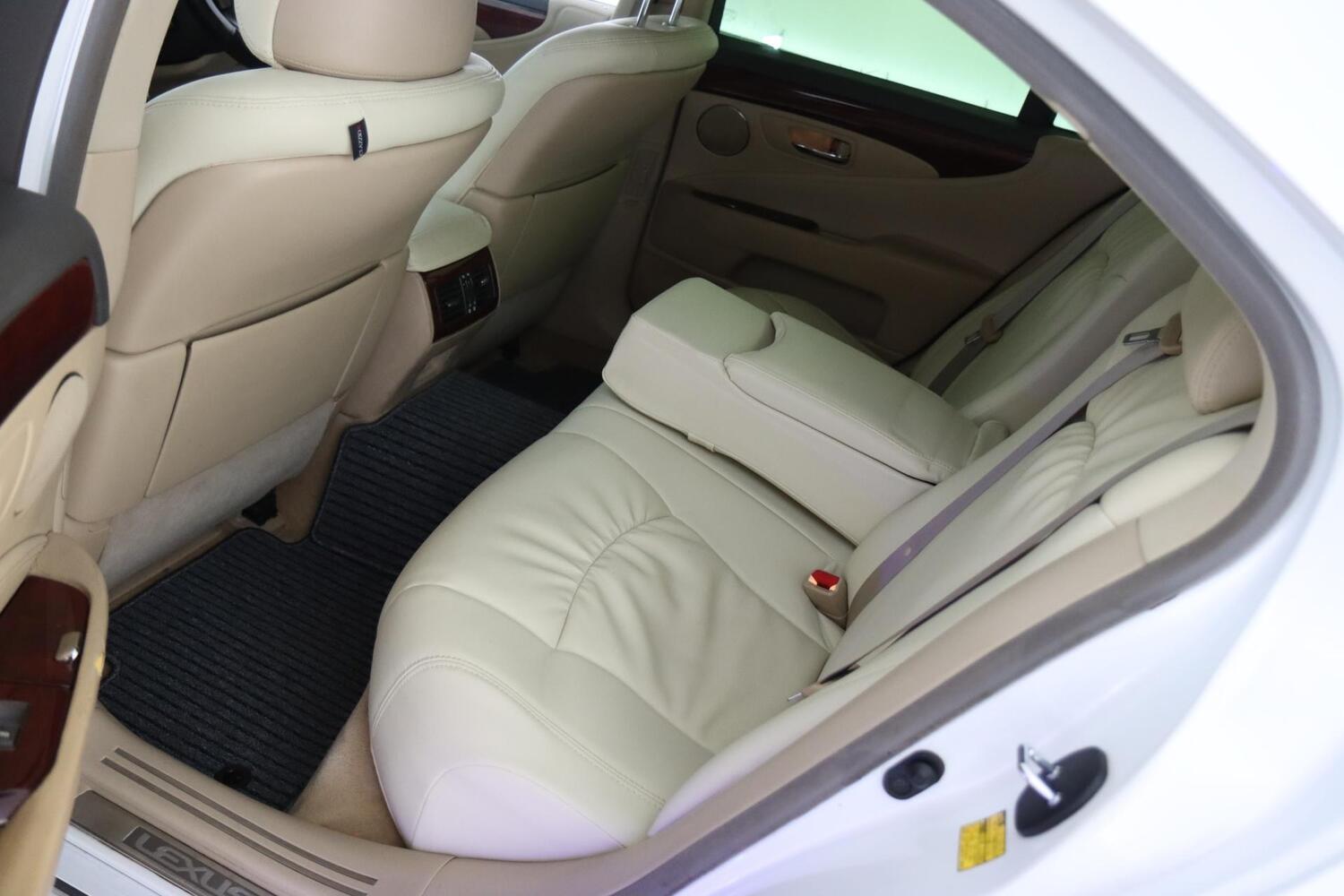 Lexus LS vaihtoauto