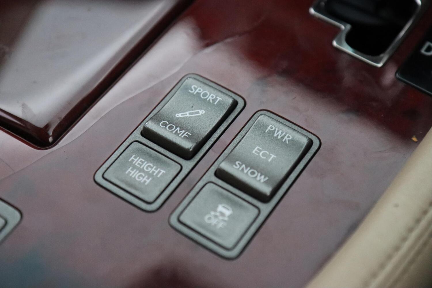 Lexus LS vaihtoauto