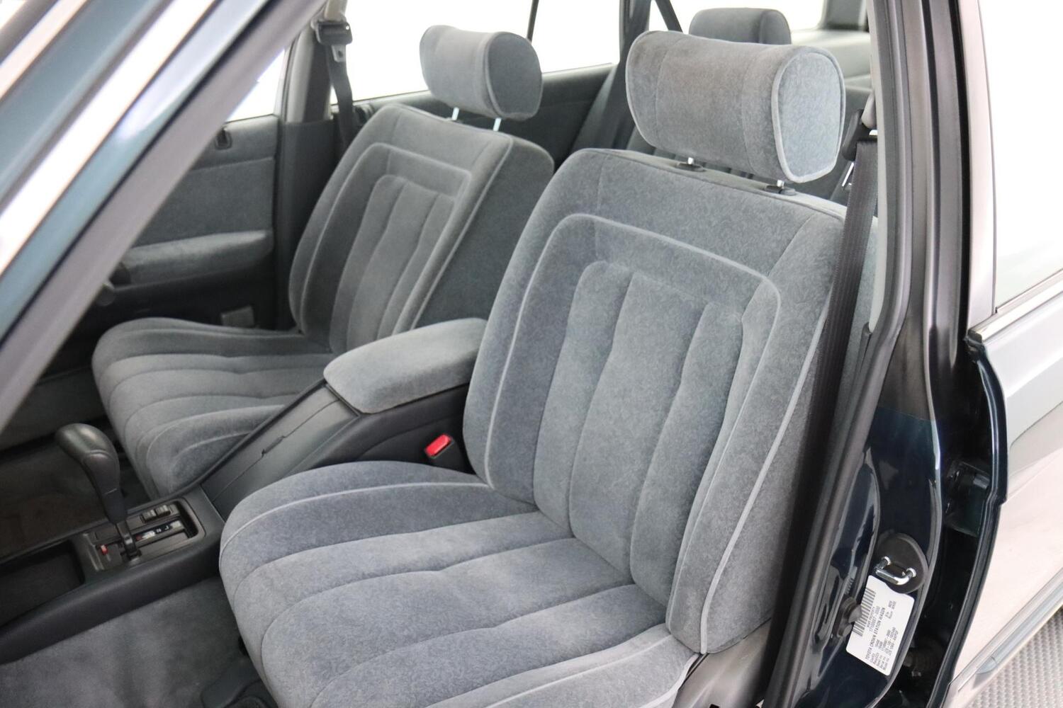 Toyota Crown vaihtoauto