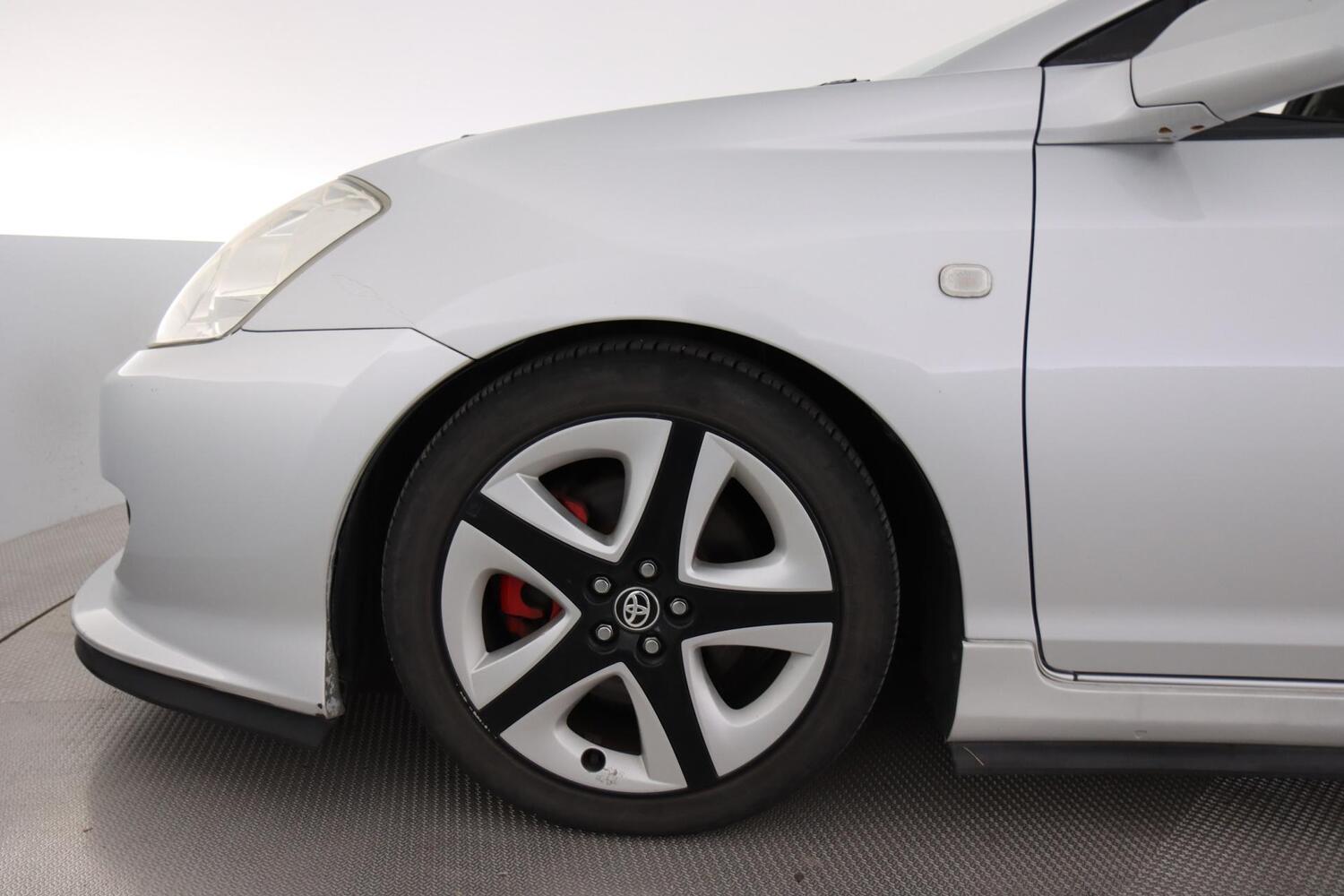 Toyota Caldina vaihtoauto