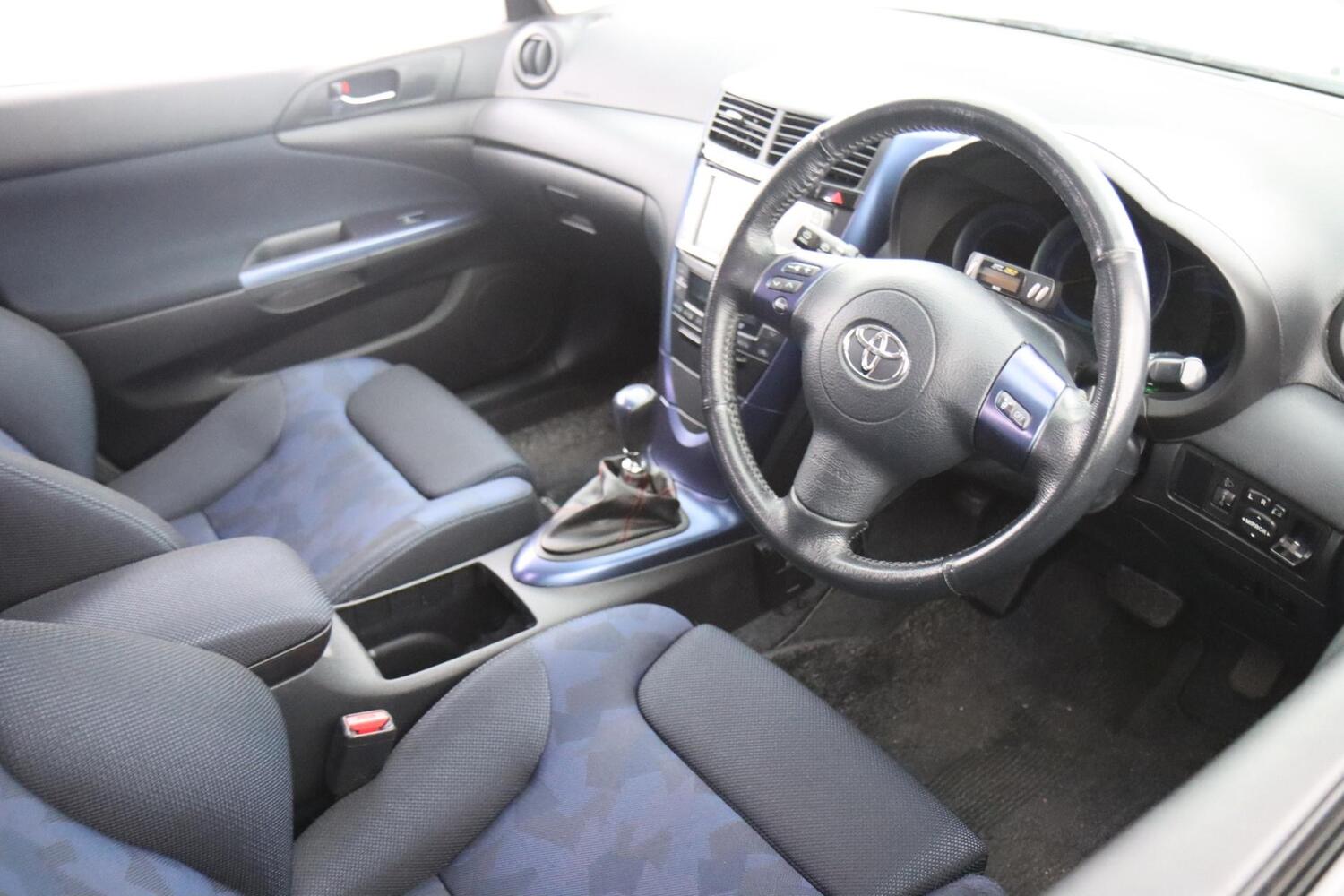 Toyota Caldina vaihtoauto