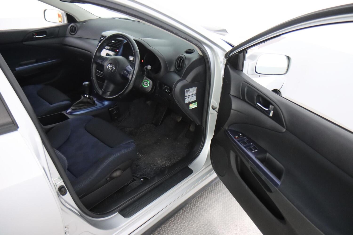 Toyota Caldina vaihtoauto