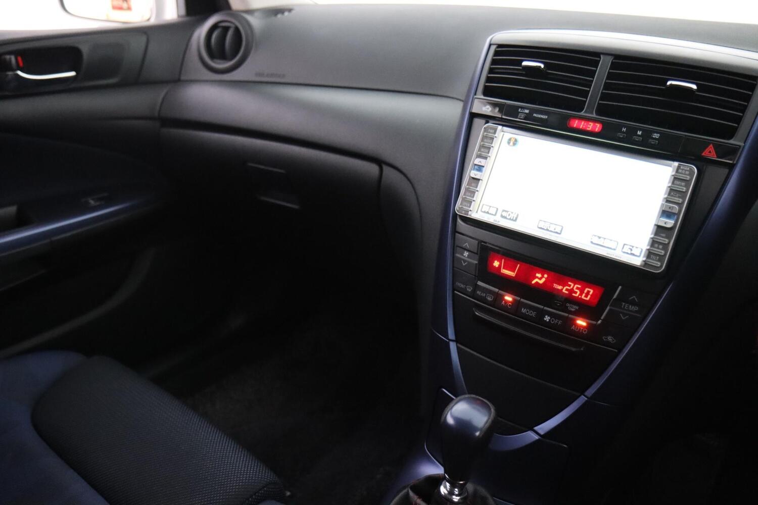 Toyota Caldina vaihtoauto