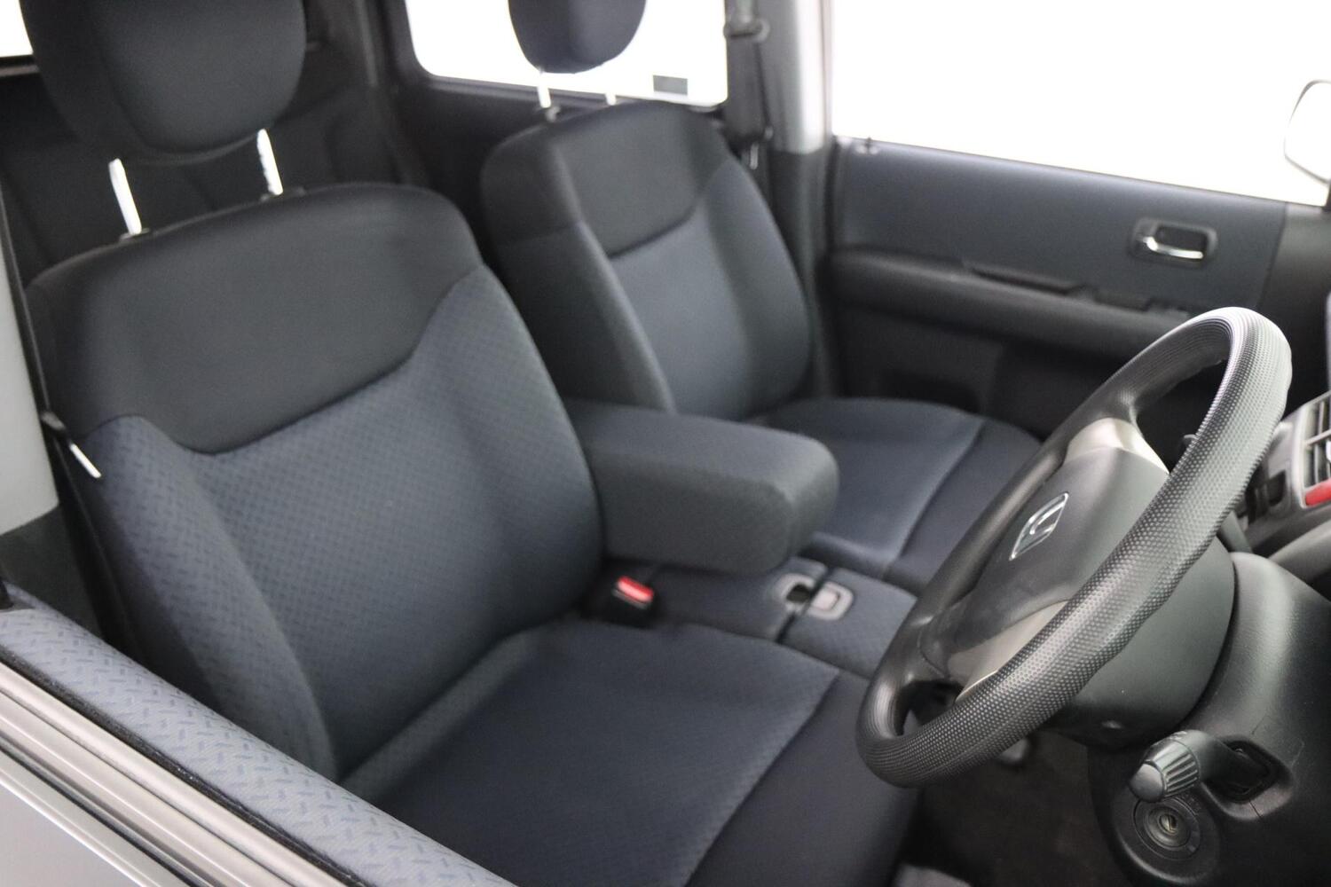Honda Mobilio vaihtoauto