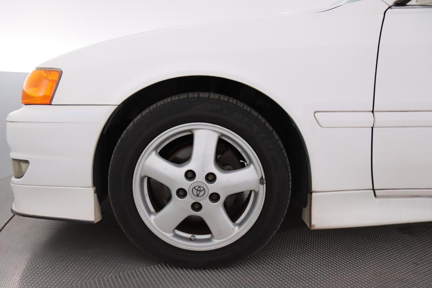 Toyota Chaser vaihtoauto