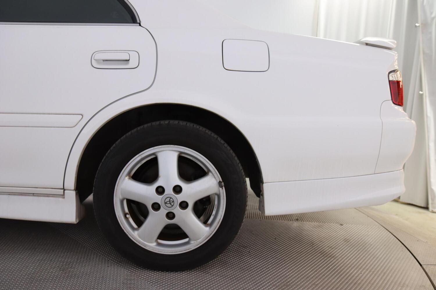 Toyota Chaser vaihtoauto