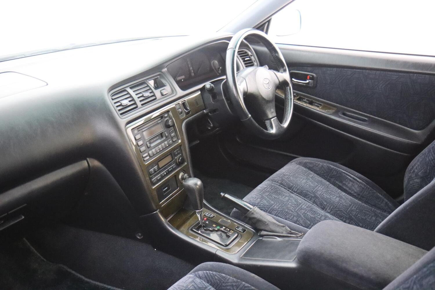 Toyota Chaser vaihtoauto