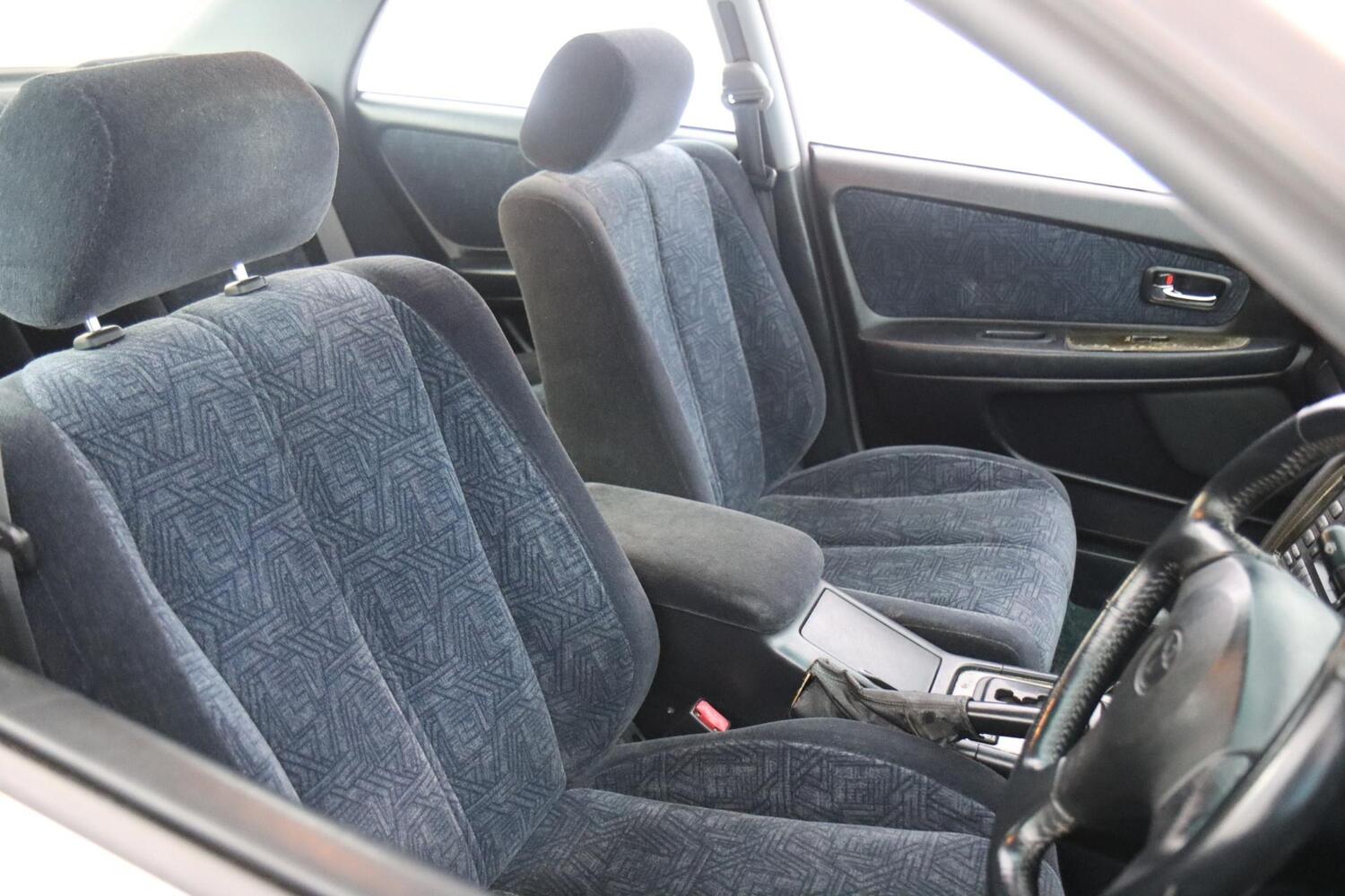 Toyota Chaser vaihtoauto