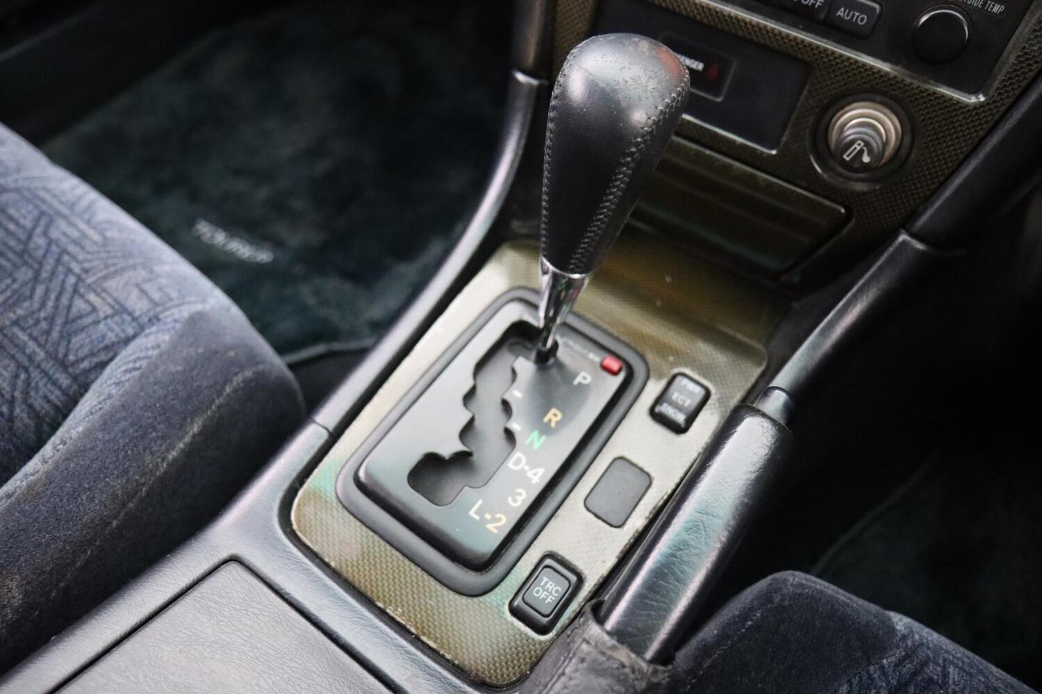 Toyota Chaser vaihtoauto