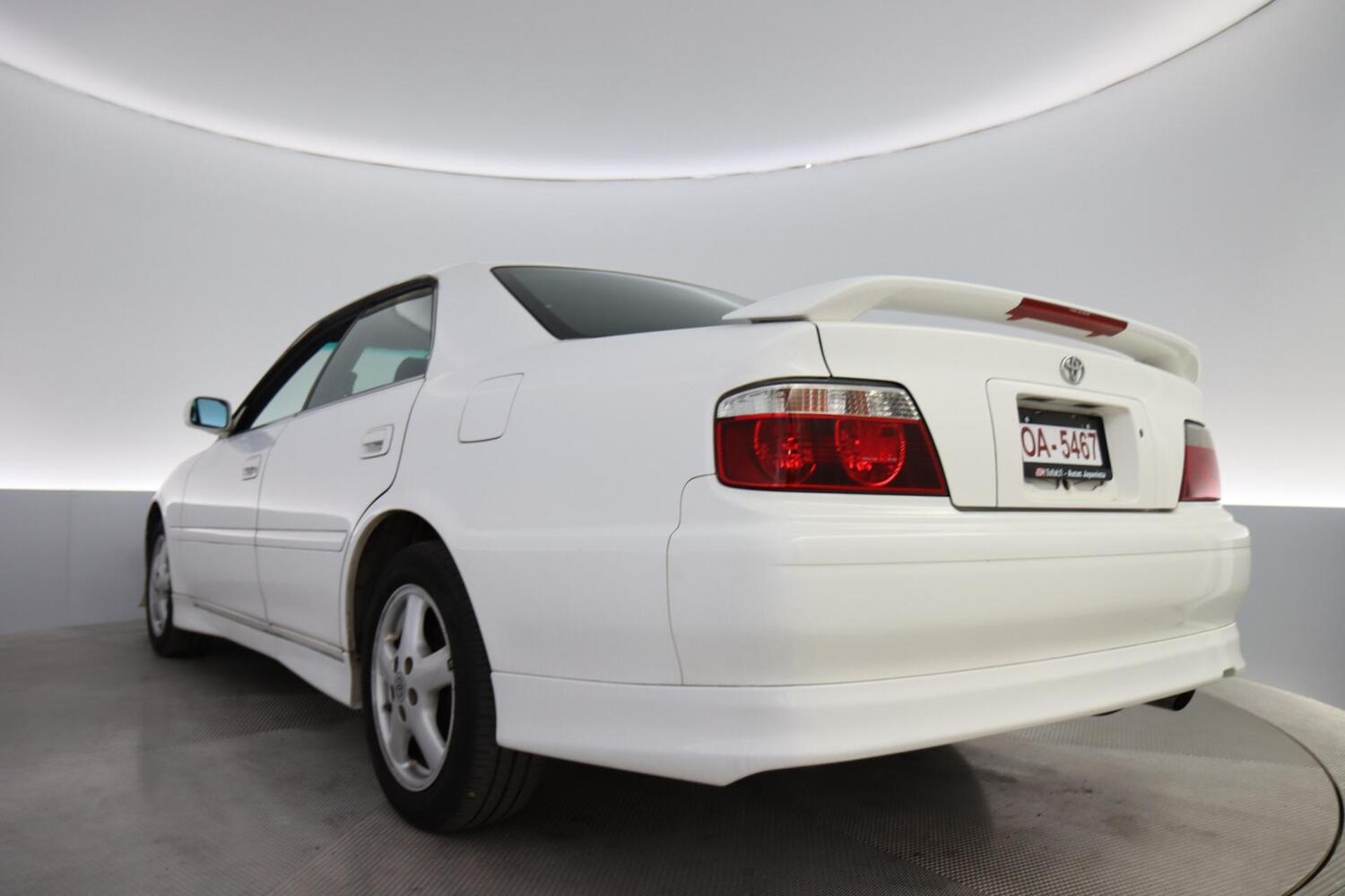Toyota Chaser vaihtoauto