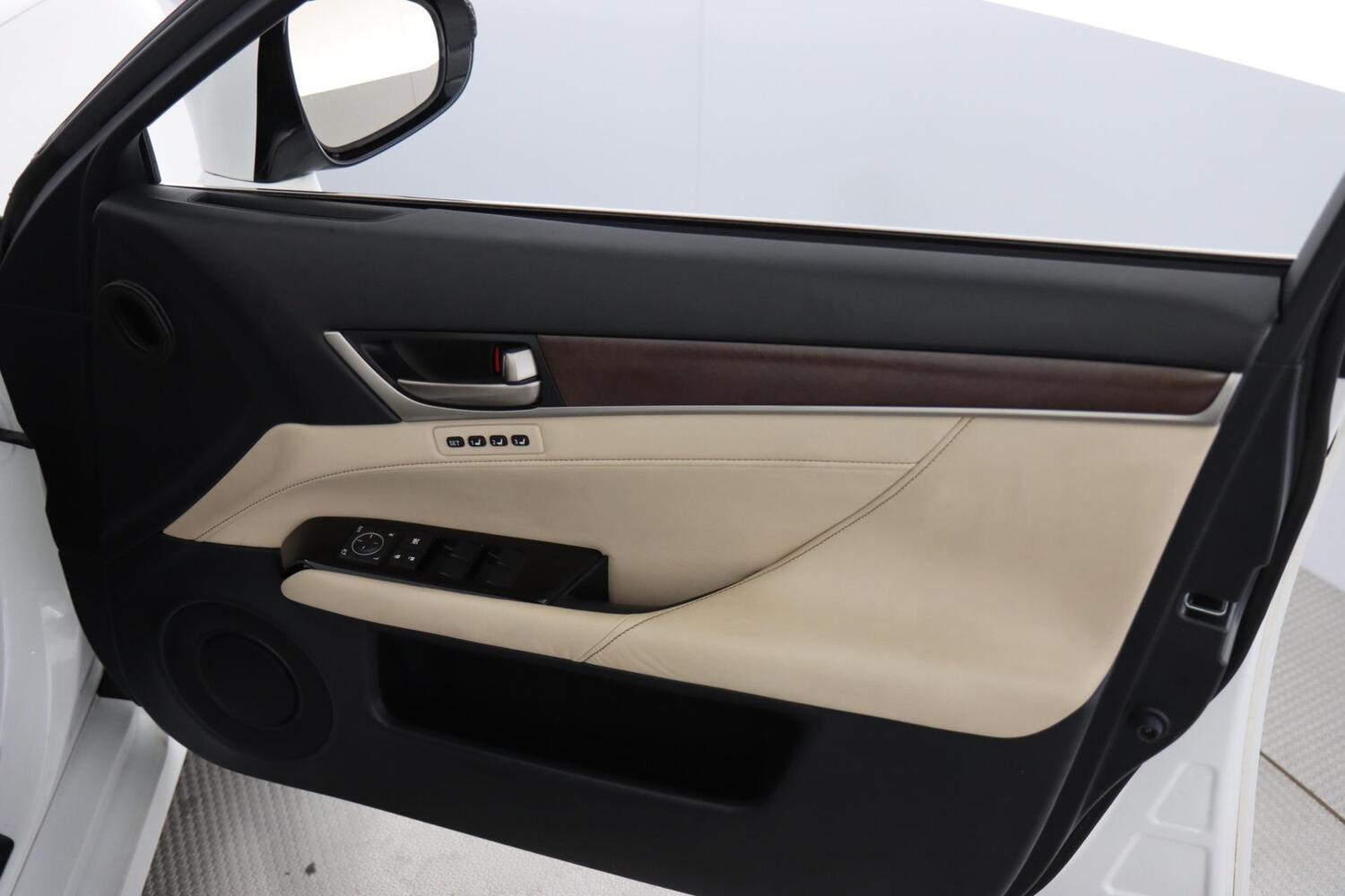 Lexus GS vaihtoauto