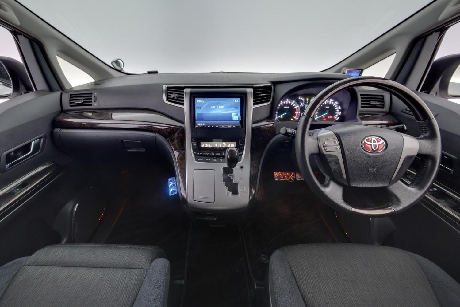 Toyota Vellfire vaihtoauto